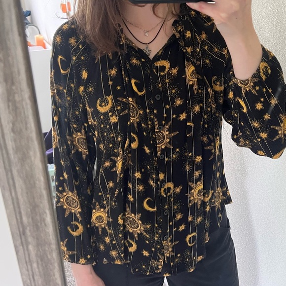 Black Blouse with Yellow and Gold Celestial Design Moon and Stars, size XL - Picture 8 of 9